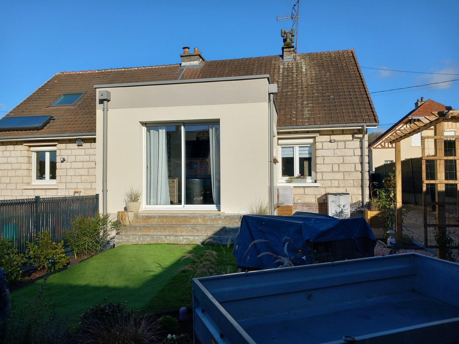 Durand-fils - Agrandissement maison : pourquoi choisir un toit plat ? - Featured Image 1